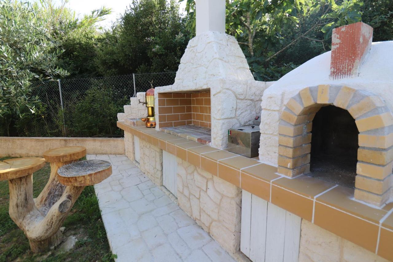 Doukádes Theonymfi Luxury Villas מראה חיצוני תמונה