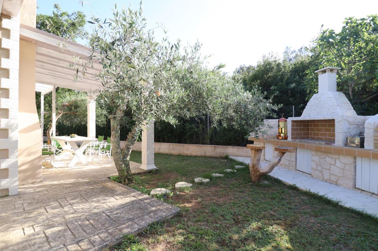 Doukádes Theonymfi Luxury Villas מראה חיצוני תמונה