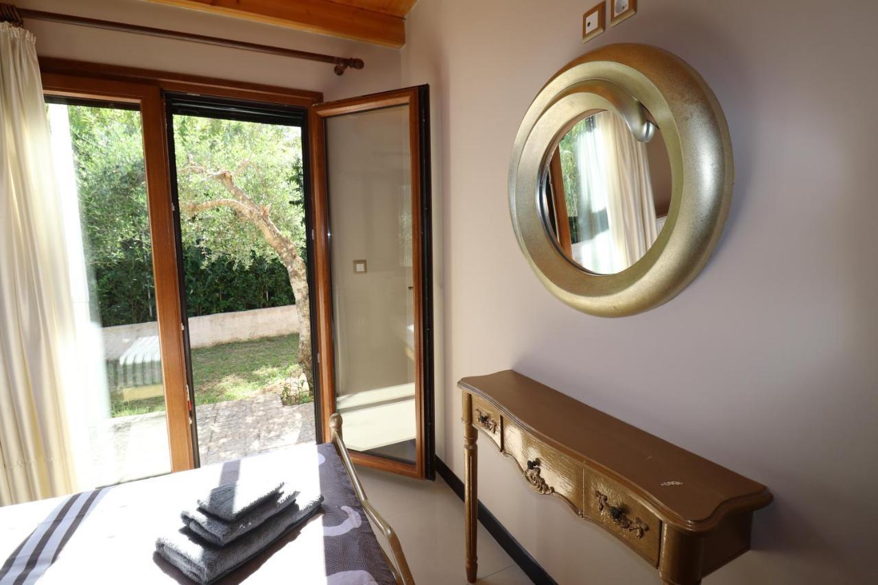 Doukádes Theonymfi Luxury Villas מראה חיצוני תמונה