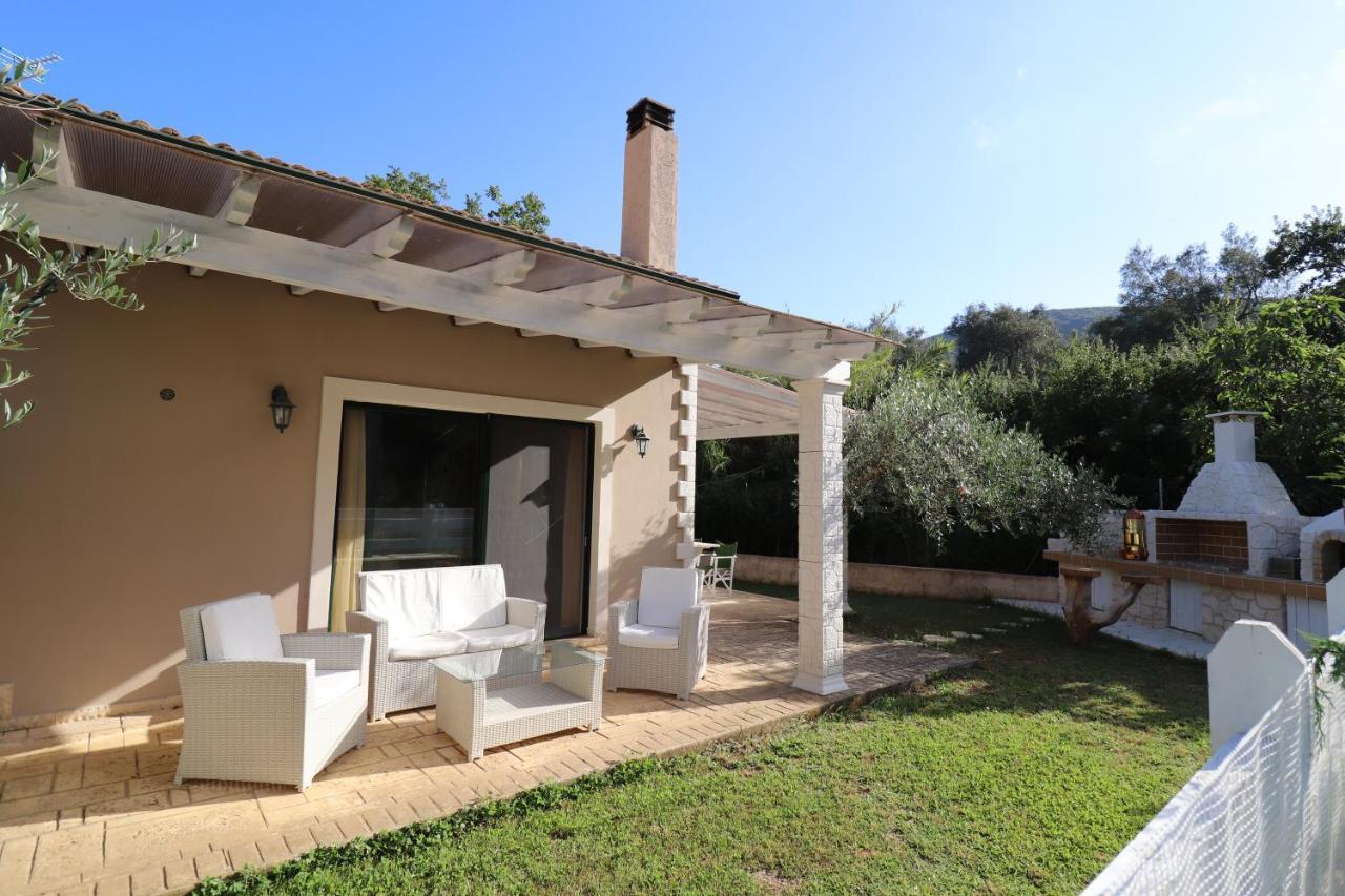Doukádes Theonymfi Luxury Villas מראה חיצוני תמונה