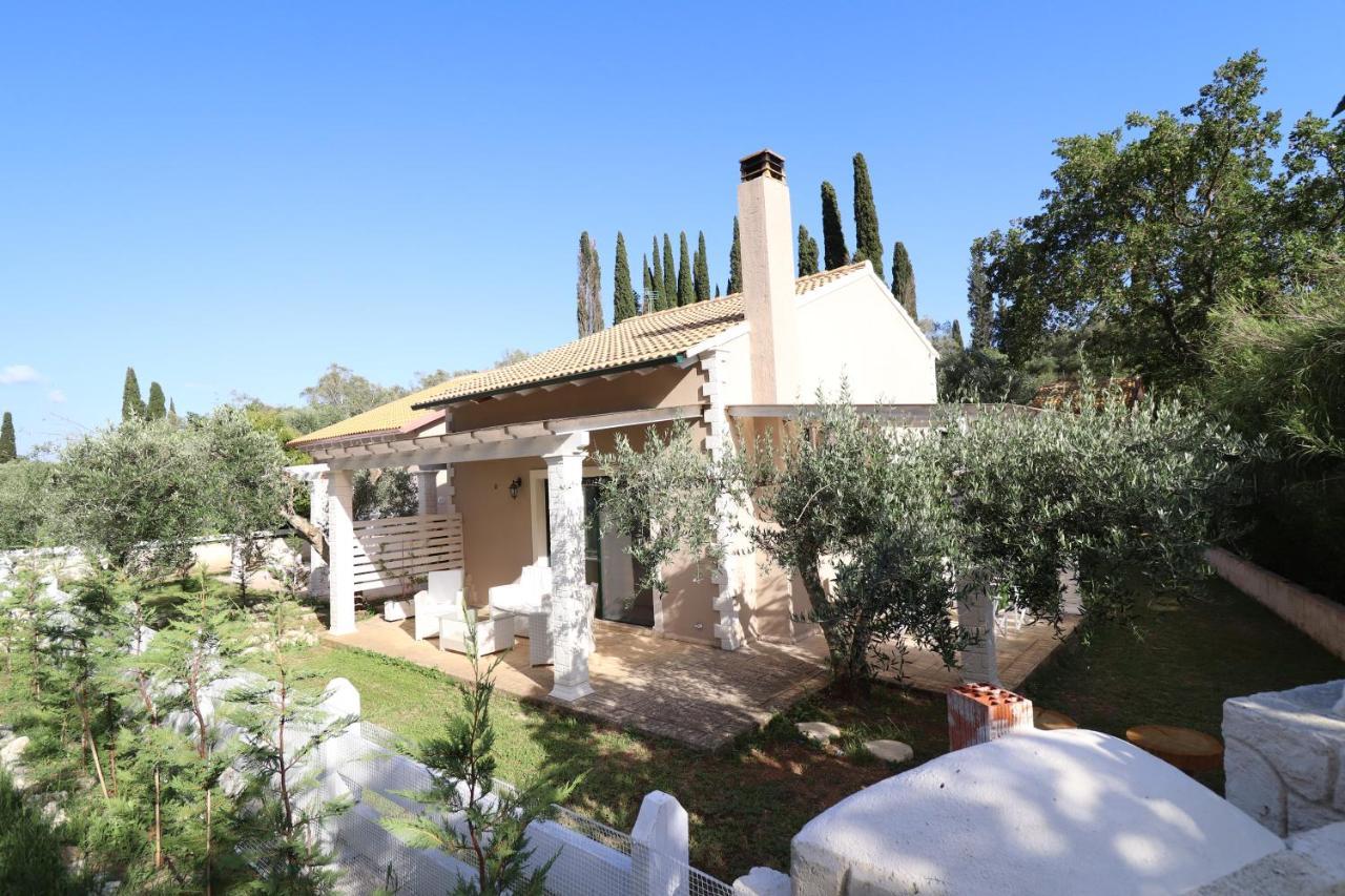 Doukádes Theonymfi Luxury Villas מראה חיצוני תמונה