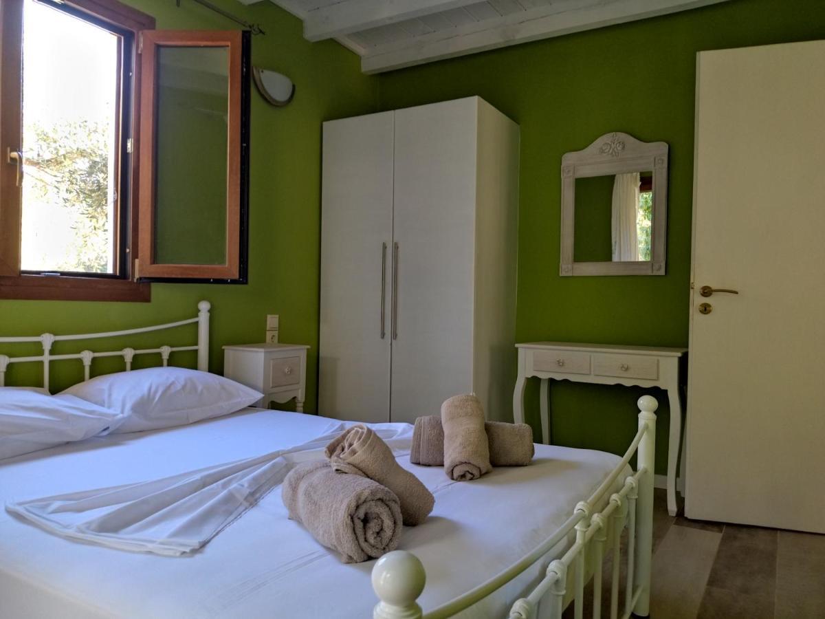 Doukádes Theonymfi Luxury Villas מראה חיצוני תמונה
