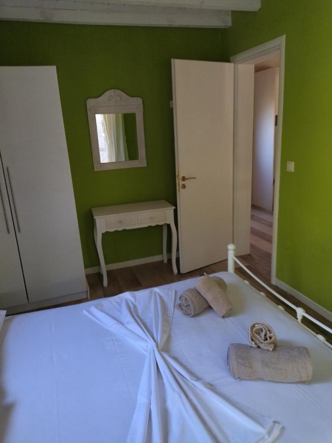 Doukádes Theonymfi Luxury Villas מראה חיצוני תמונה