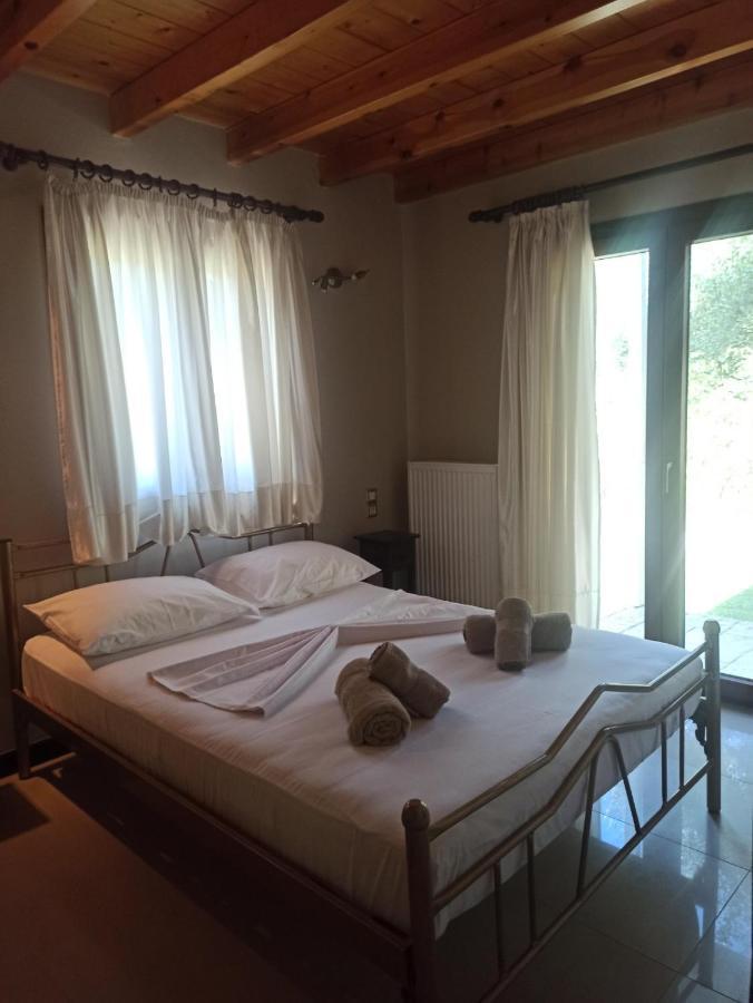Doukádes Theonymfi Luxury Villas מראה חיצוני תמונה