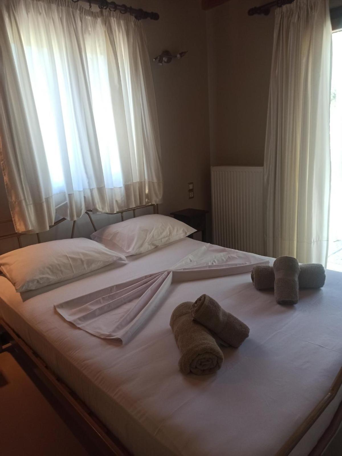Doukádes Theonymfi Luxury Villas חדר תמונה